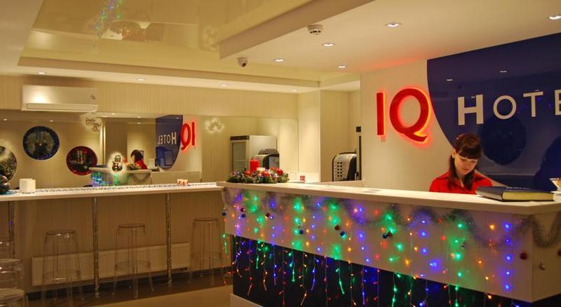 IQ Hotel Kiev Buitenkant foto